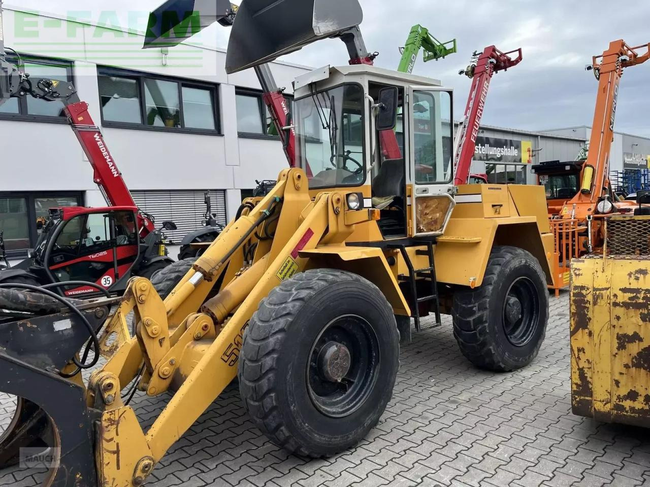 Liebherr l510 mit 2x schaufel, staplergabel, poltergabel - Mini pelle: photos 4 Liebherr l510 mit 2x schaufel, staplergabel, poltergabel - Mini pelle: photos 4