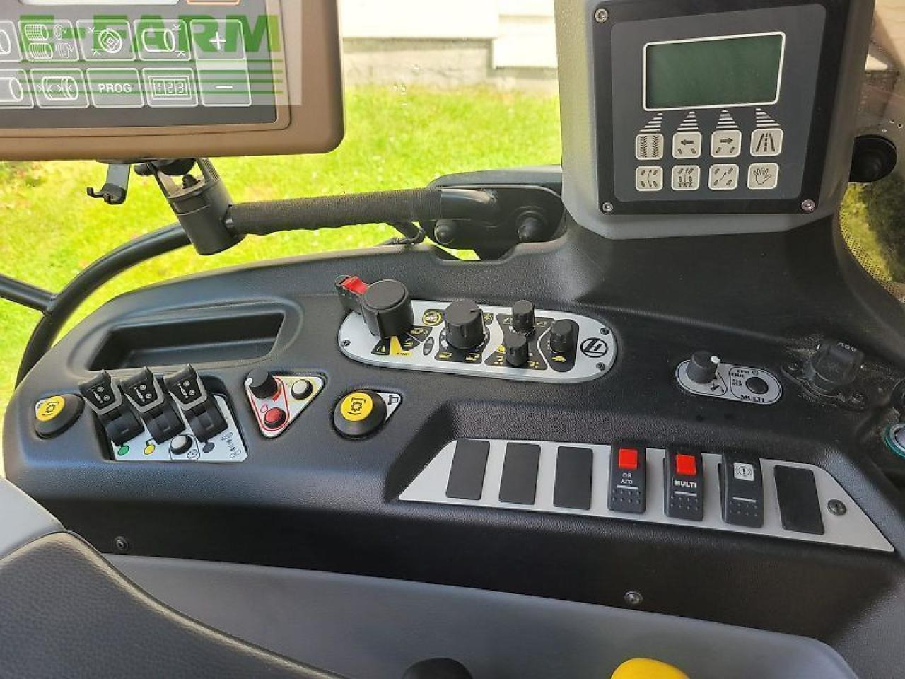 Lindner lintrac 100 (stufe 5) 4rad-lenkung - Tracteur agricole: photos 3 Lindner lintrac 100 (stufe 5) 4rad-lenkung - Tracteur agricole: photos 3