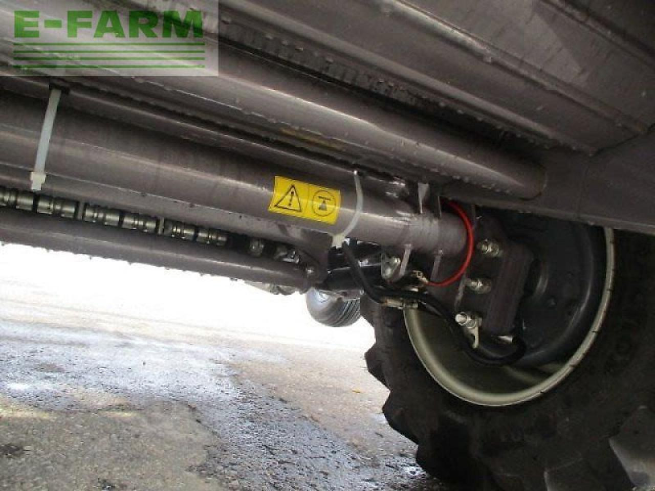 Presse à balles cubiques Maschio mondiale 110 topcut alpin: photos 9