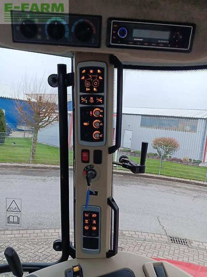 Tracteur agricole Massey Ferguson 5610 dyna-4: photos 8