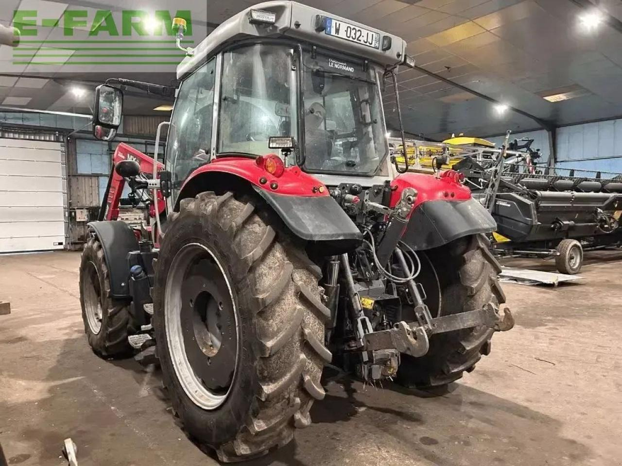 Massey Ferguson 5s.135 - Tracteur agricole: photos 3 Massey Ferguson 5s.135 - Tracteur agricole: photos 3