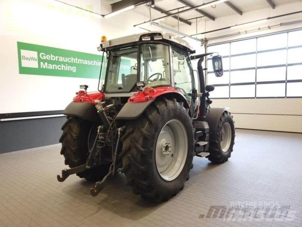 Massey Ferguson 5s.145 dyna-6 exclusive Exclusive - Tracteur agricole: photos 5 Massey Ferguson 5s.145 dyna-6 exclusive Exclusive - Tracteur agricole: photos 5