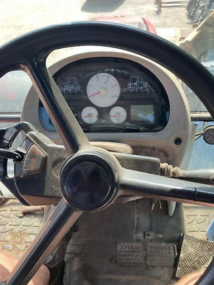 Massey Ferguson 6495 dynashift 4 - Tracteur agricole: photos 4 Massey Ferguson 6495 dynashift 4 - Tracteur agricole: photos 4