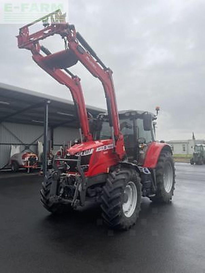 Massey Ferguson 6715s - Tracteur agricole: photos 2 Massey Ferguson 6715s - Tracteur agricole: photos 2