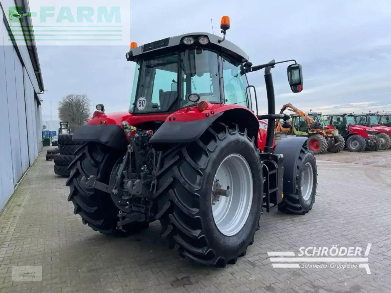 Massey Ferguson 7718 s dyna-6 efficient Efficient - Tracteur agricole: photos 3 Massey Ferguson 7718 s dyna-6 efficient Efficient - Tracteur agricole: photos 3