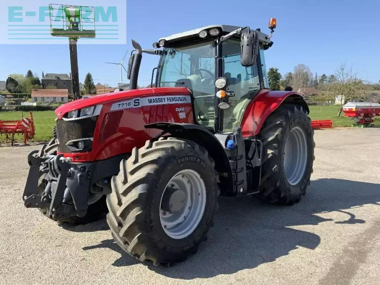 Massey Ferguson 7718s - Tracteur agricole: photos 2 Massey Ferguson 7718s - Tracteur agricole: photos 2