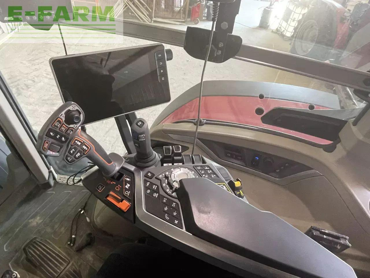 Massey Ferguson 8s.205 d7 - Tracteur agricole: photos 2 Massey Ferguson 8s.205 d7 - Tracteur agricole: photos 2