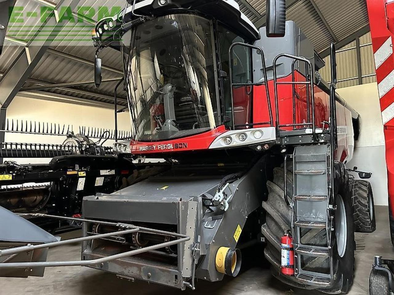 Massey Ferguson 9380 delta - Moissonneuse-batteuse: photos 3 Massey Ferguson 9380 delta - Moissonneuse-batteuse: photos 3