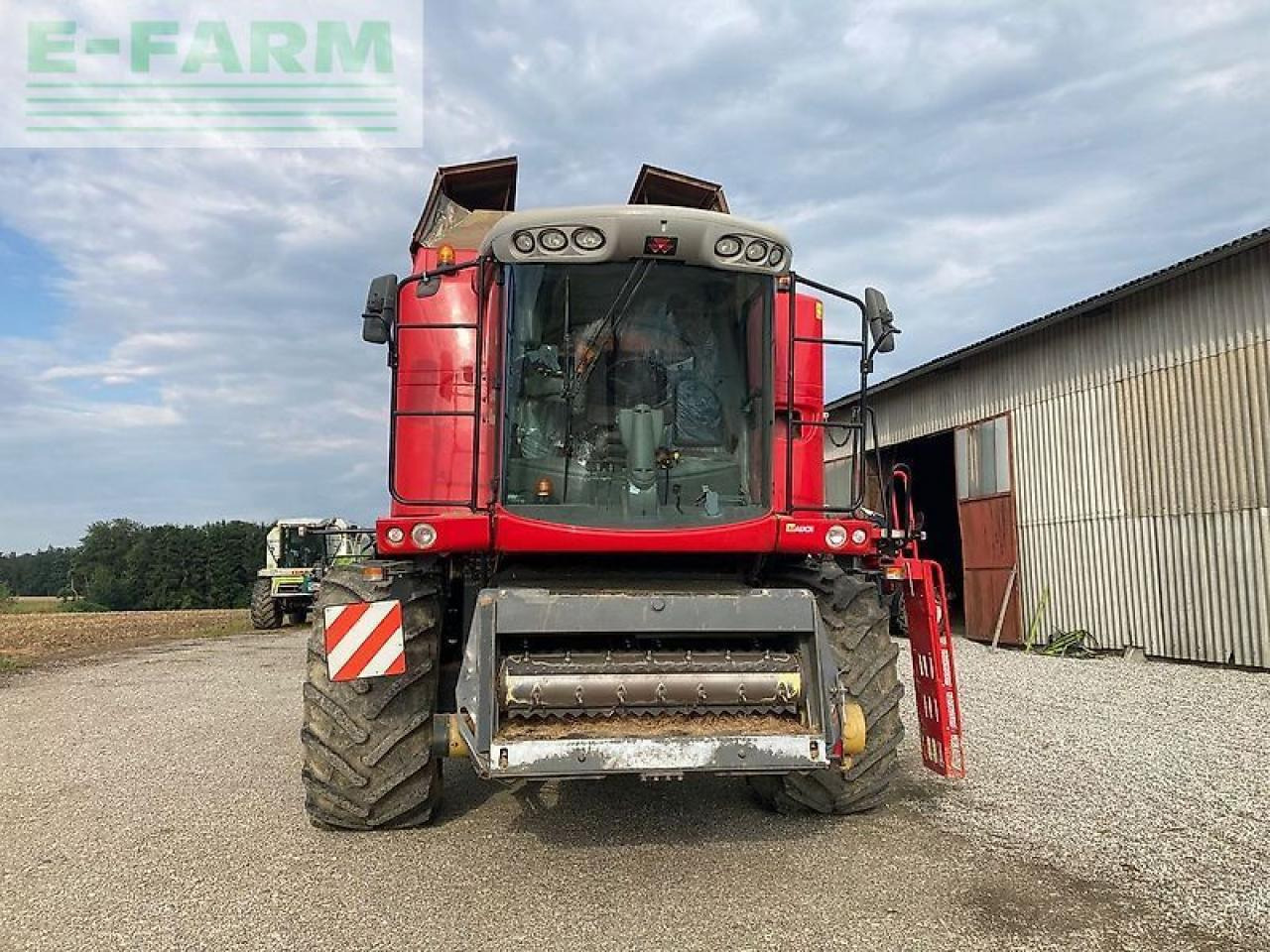 Massey Ferguson beta 7270 - Moissonneuse-batteuse: photos 4 Massey Ferguson beta 7270 - Moissonneuse-batteuse: photos 4