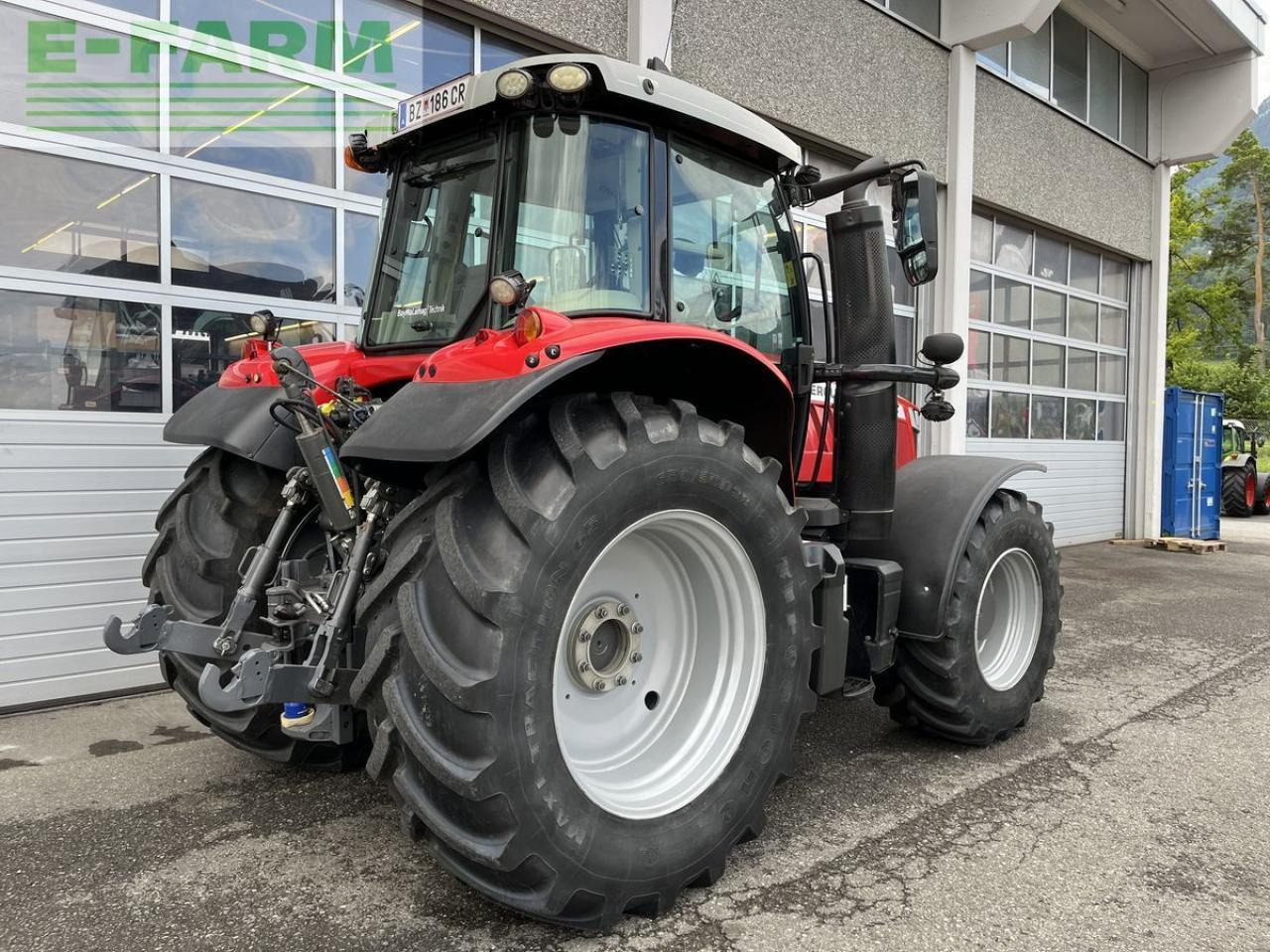 Massey Ferguson mf 6715 s dyna-vt exclusive Exclusive - Tracteur agricole: photos 5 Massey Ferguson mf 6715 s dyna-vt exclusive Exclusive - Tracteur agricole: photos 5