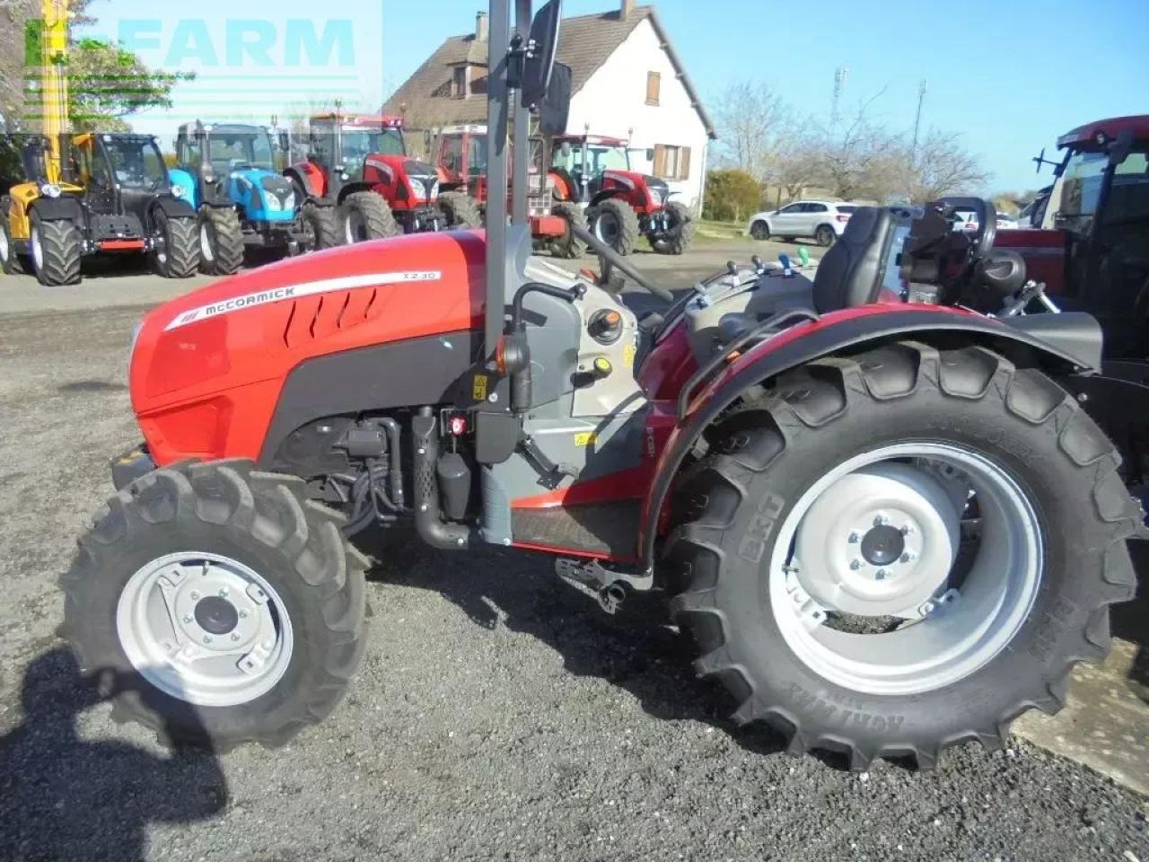 McCormick x2-55 - Tracteur agricole: photos 1 McCormick x2-55 - Tracteur agricole: photos 1