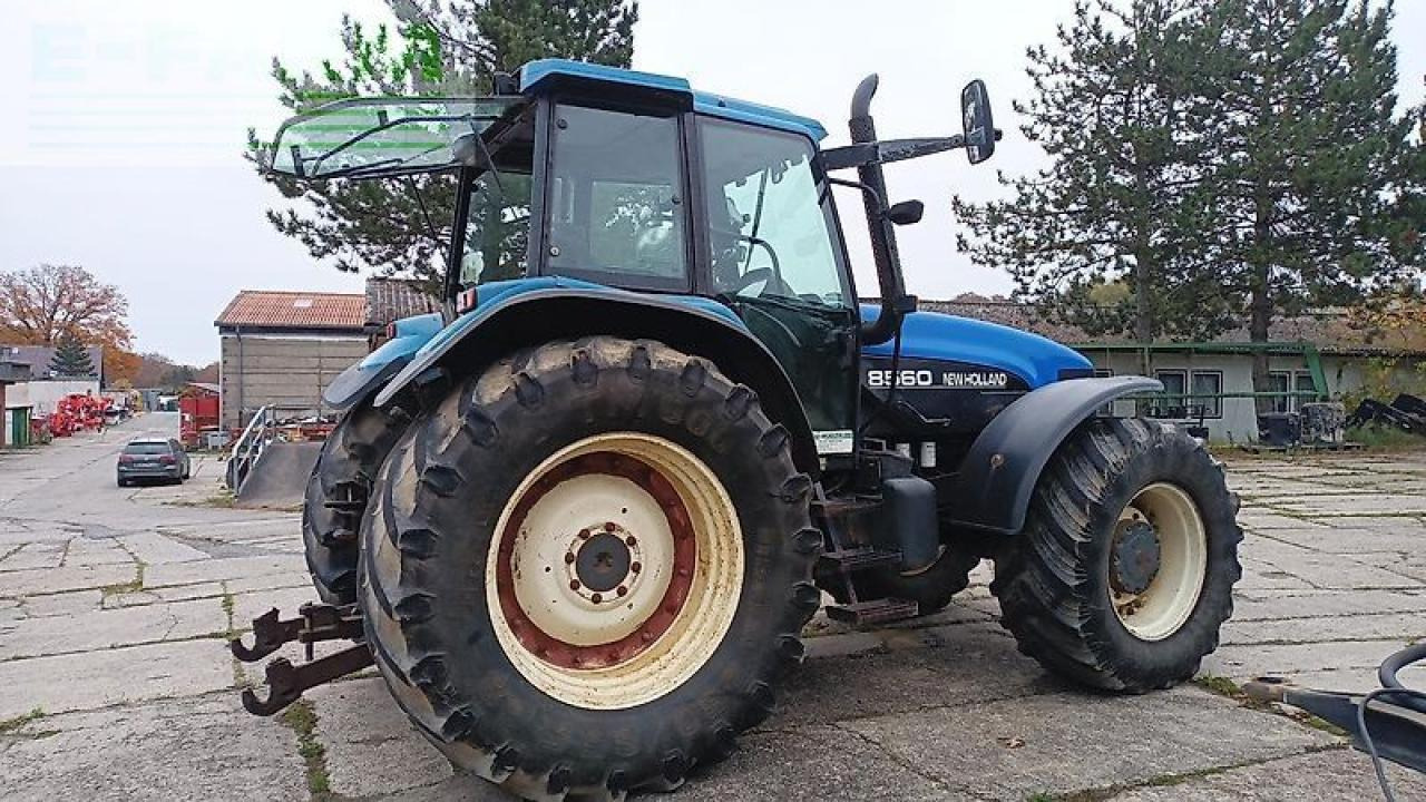 New Holland 8560 - Tracteur agricole: photos 3 New Holland 8560 - Tracteur agricole: photos 3
