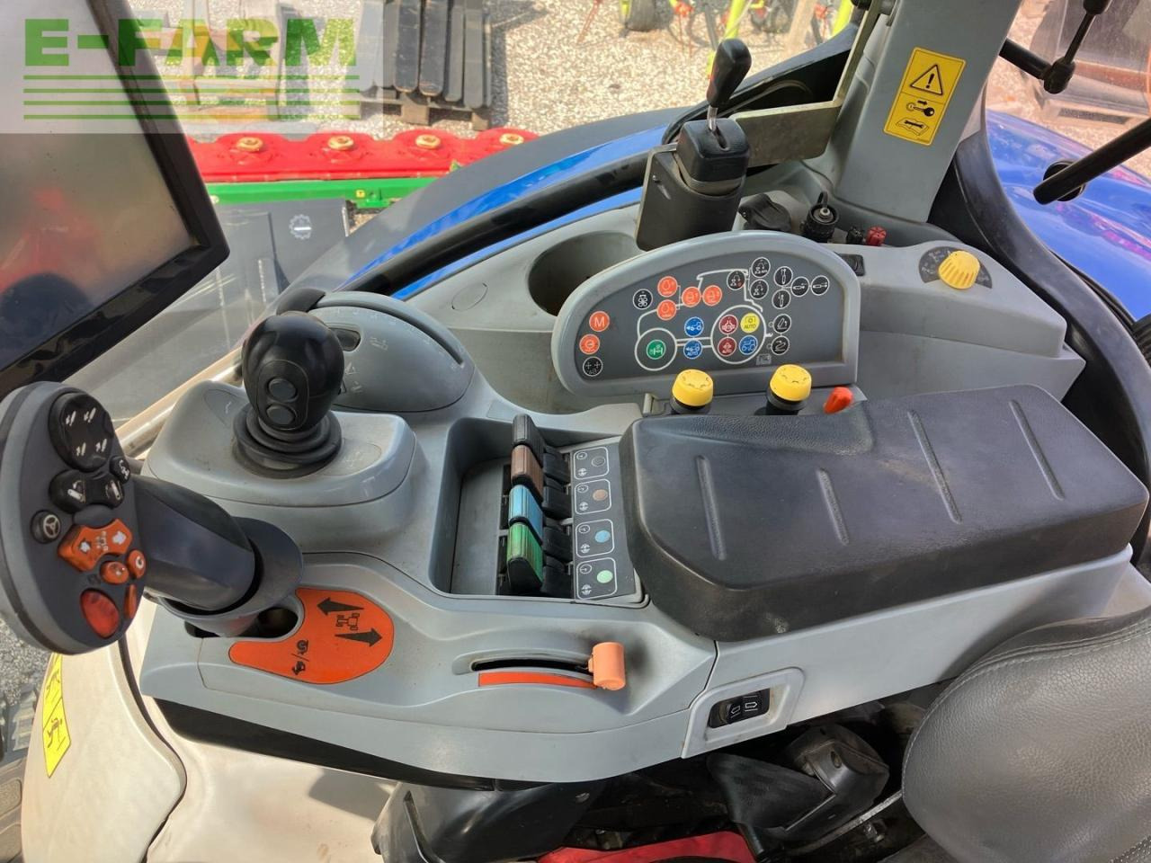 Tracteur agricole New Holland T7.220: photos 10