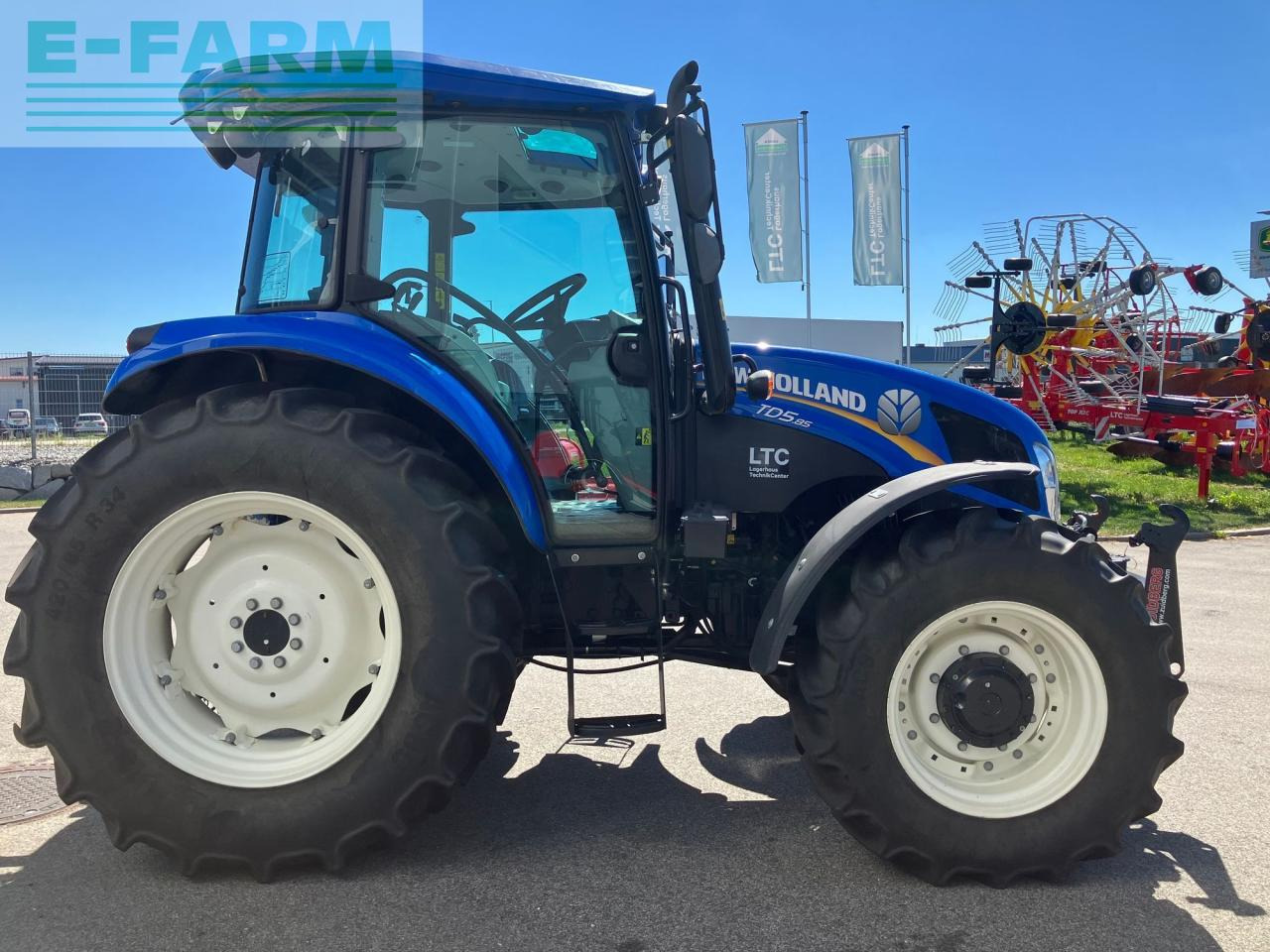 New Holland TD5.85 - Tracteur agricole: photos 5 New Holland TD5.85 - Tracteur agricole: photos 5