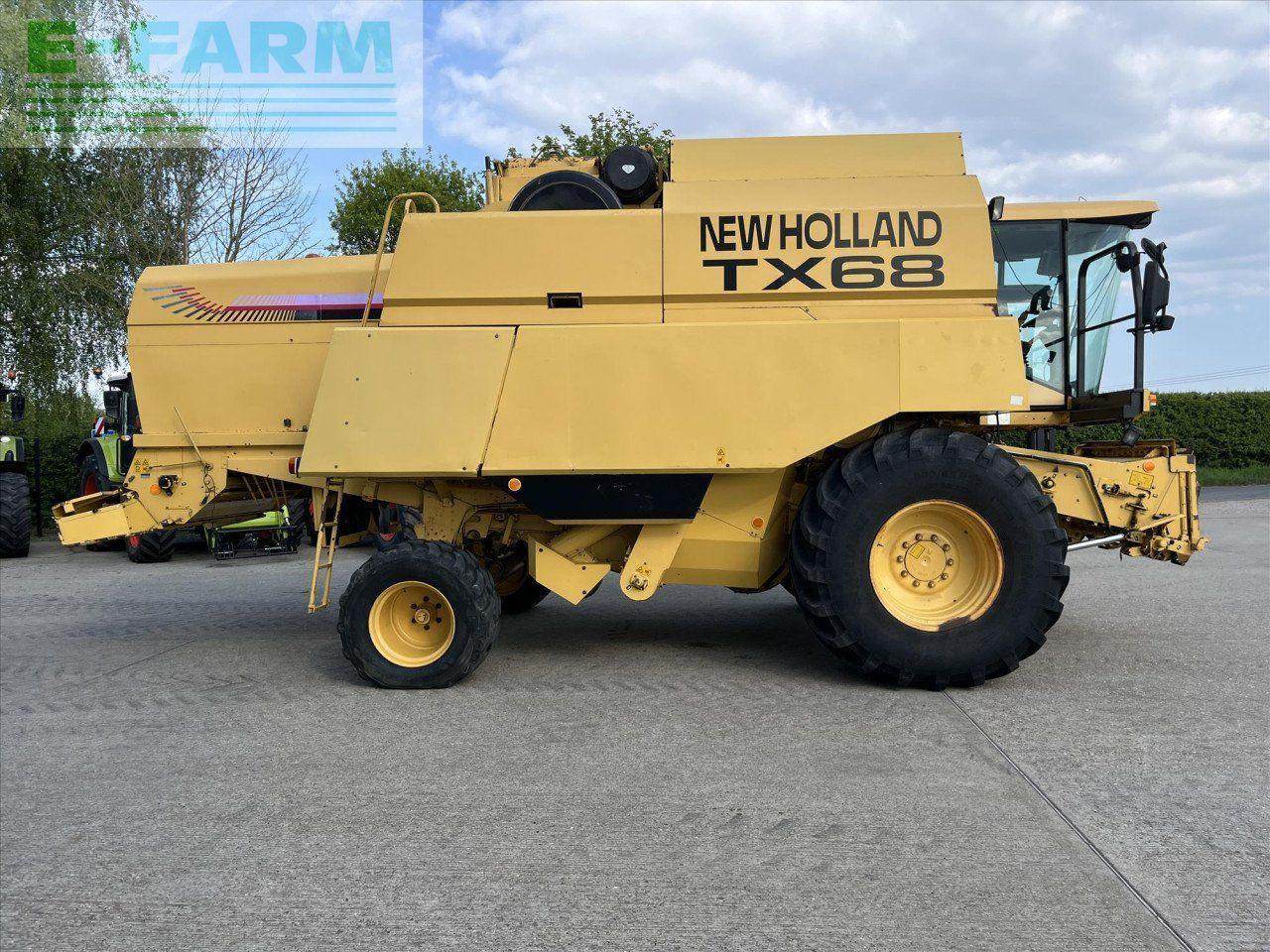 New Holland TX68 - Moissonneuse-batteuse: photos 3 New Holland TX68 - Moissonneuse-batteuse: photos 3