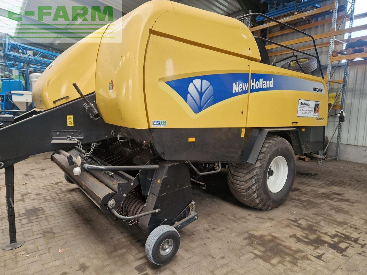 New Holland bb 9070 - Presse à balles cubiques: photos 1 New Holland bb 9070 - Presse à balles cubiques: photos 1