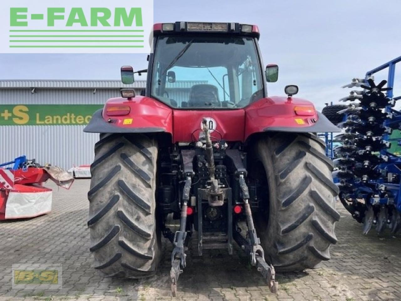 New Holland magnum 280 - Tracteur agricole: photos 3 New Holland magnum 280 - Tracteur agricole: photos 3