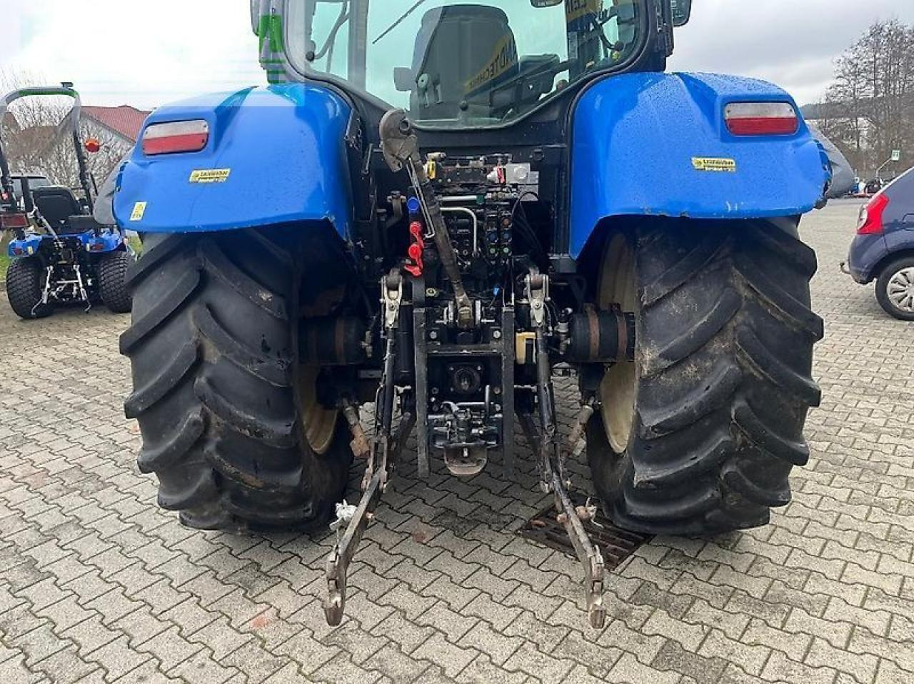 New Holland t 6.140 ec - Tracteur agricole: photos 5 New Holland t 6.140 ec - Tracteur agricole: photos 5