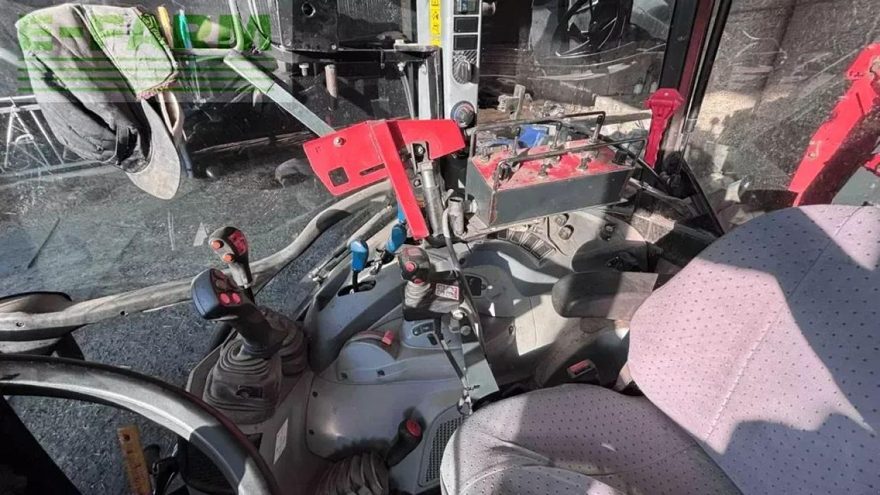 New Holland t5.100 dual command - Tracteur agricole: photos 2 New Holland t5.100 dual command - Tracteur agricole: photos 2