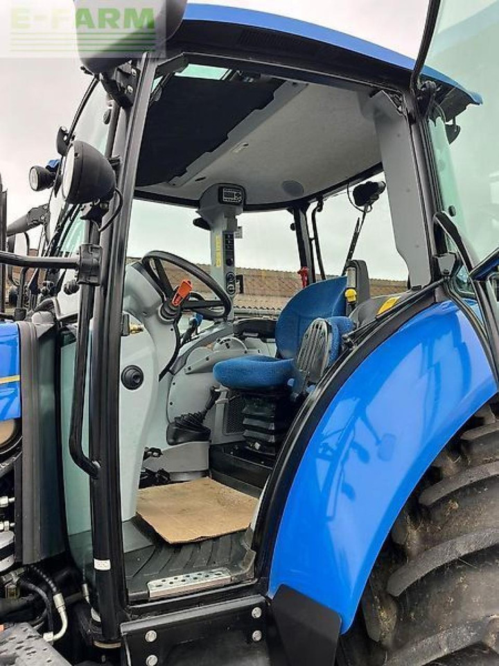 New Holland t5.115 - Tracteur agricole: photos 5 New Holland t5.115 - Tracteur agricole: photos 5