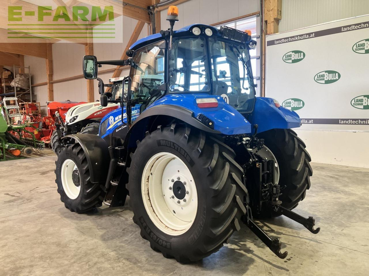 New Holland t5.115 electro command - Tracteur agricole: photos 4 New Holland t5.115 electro command - Tracteur agricole: photos 4