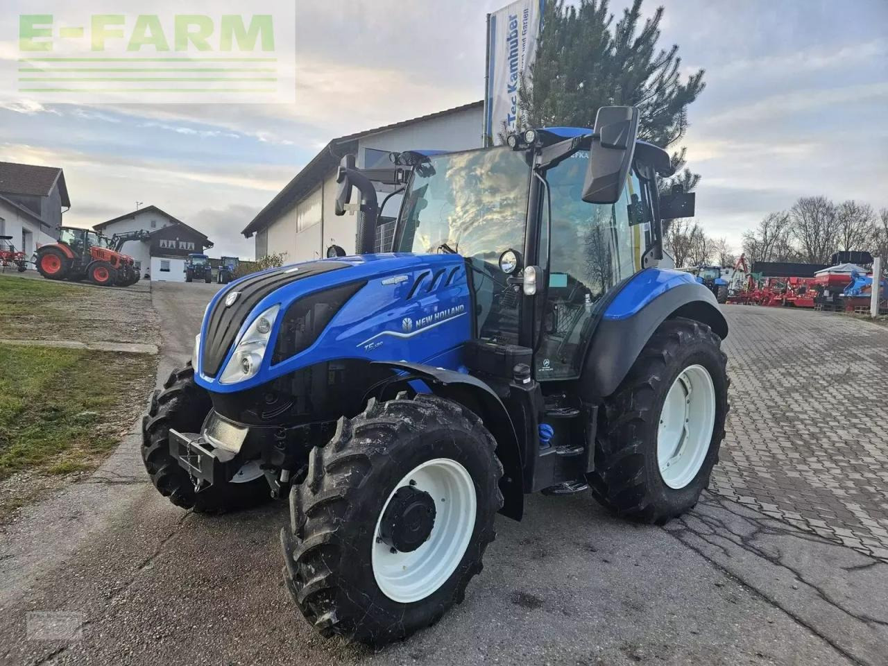 New Holland t5.120 auto command (stage v) - Tracteur agricole: photos 1 New Holland t5.120 auto command (stage v) - Tracteur agricole: photos 1