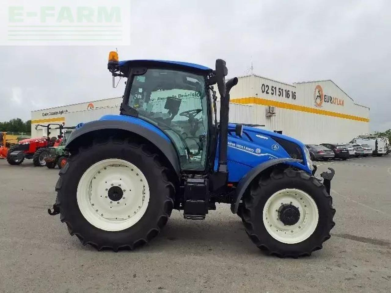 New Holland t5-130ac AC - Tracteur agricole: photos 1 New Holland t5-130ac AC - Tracteur agricole: photos 1