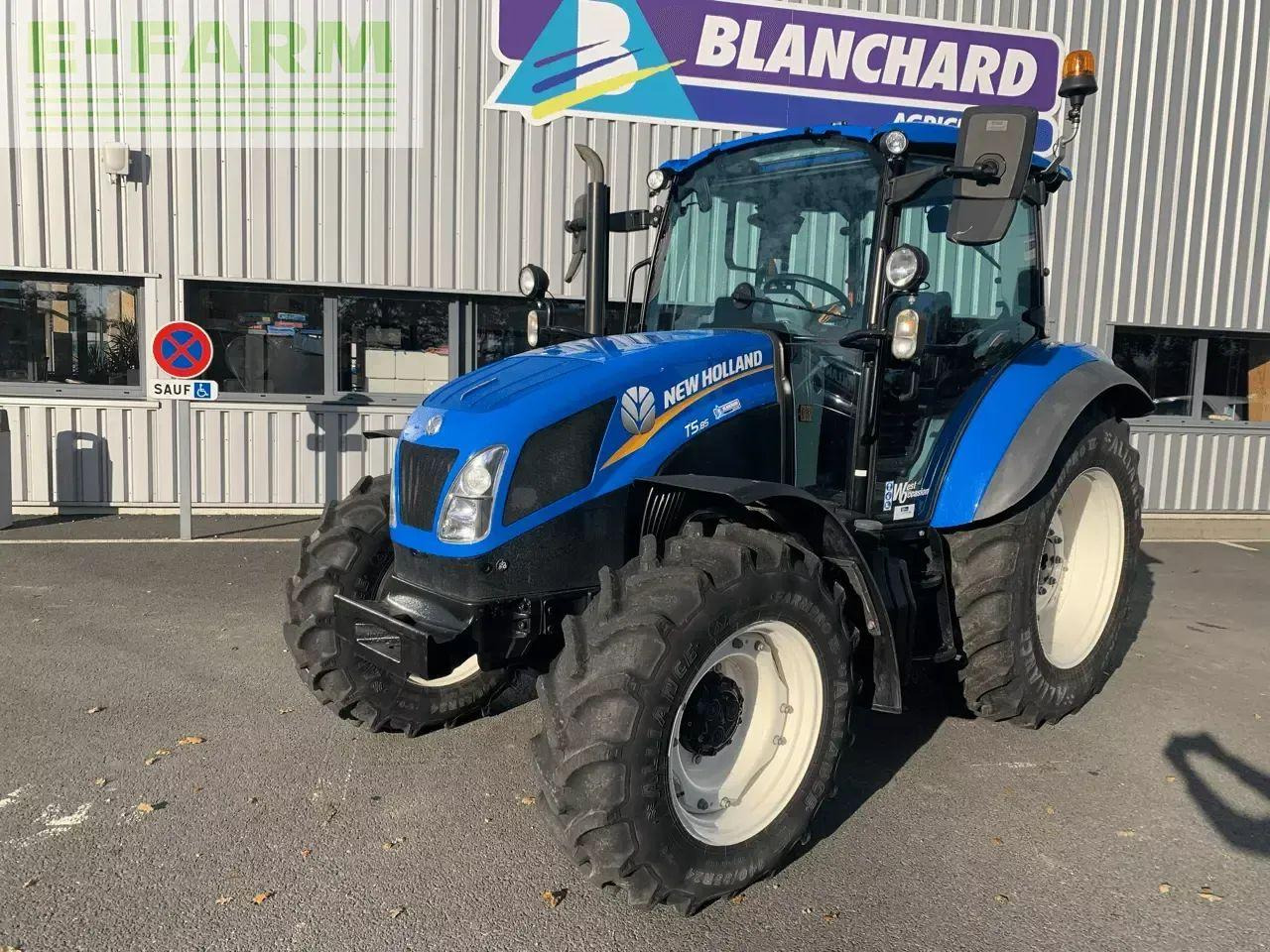 New Holland t5 85 - Tracteur agricole: photos 1 New Holland t5 85 - Tracteur agricole: photos 1