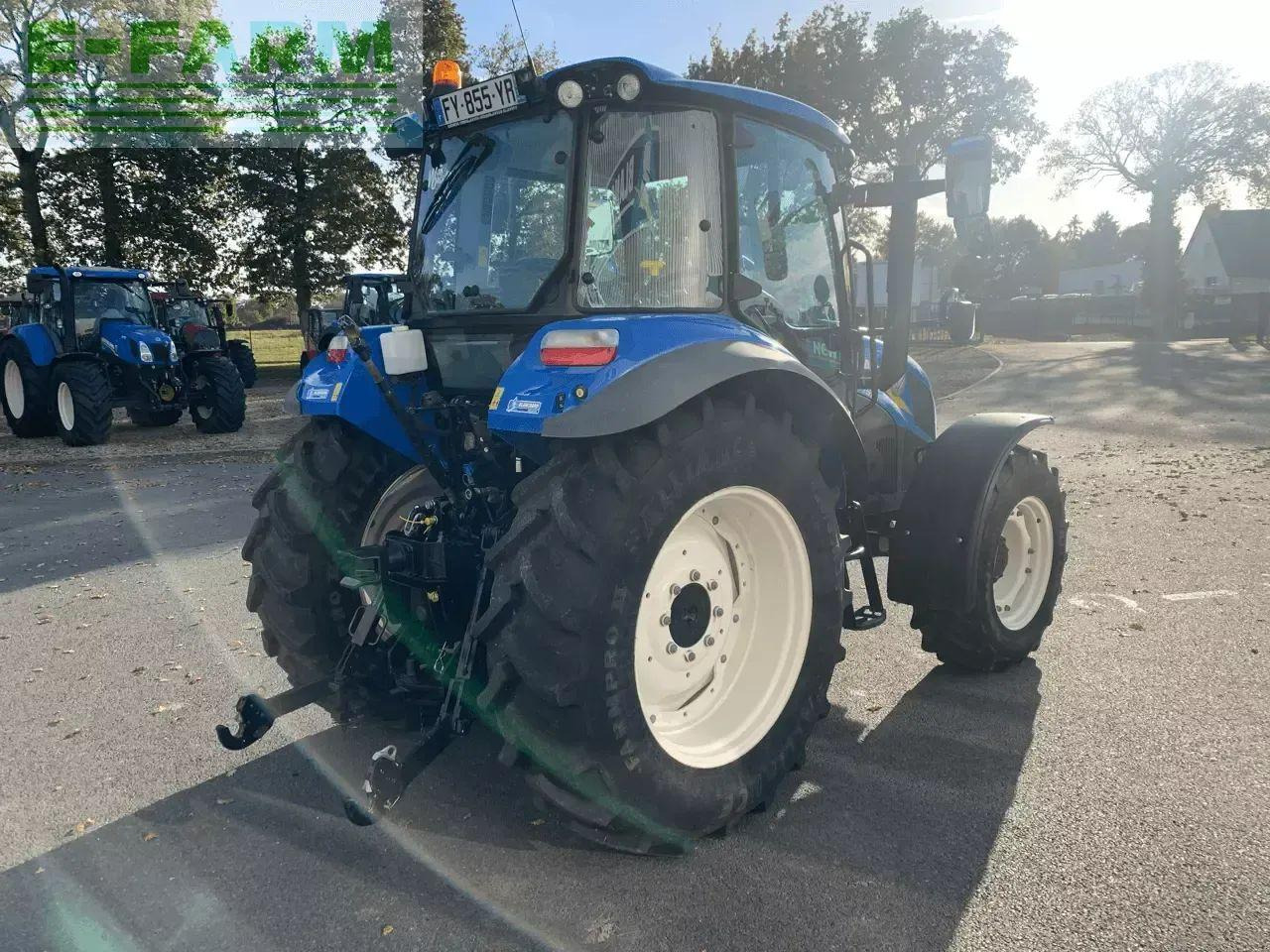 New Holland t5 85 - Tracteur agricole: photos 4 New Holland t5 85 - Tracteur agricole: photos 4