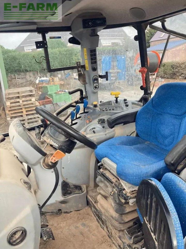 New Holland t5 95 electro command - Tracteur agricole: photos 4 New Holland t5 95 electro command - Tracteur agricole: photos 4
