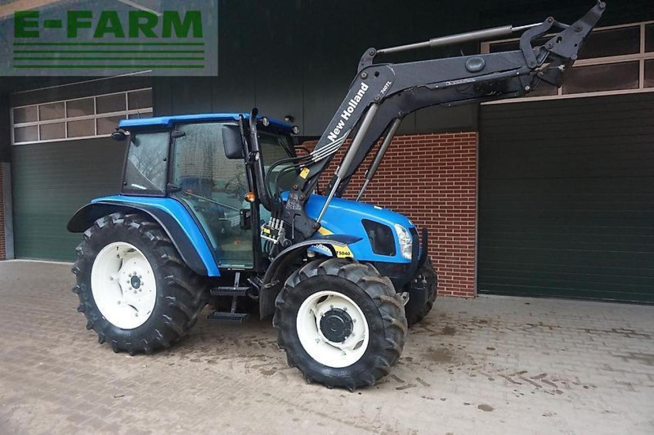 New Holland t5040 nur 860 std. - Tracteur agricole: photos 1 New Holland t5040 nur 860 std. - Tracteur agricole: photos 1