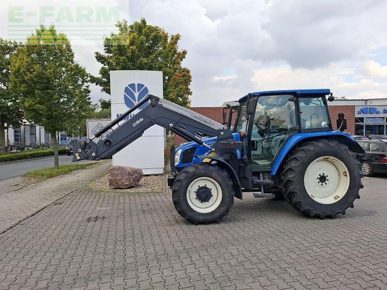 New Holland t5050 - Tracteur agricole: photos 1 New Holland t5050 - Tracteur agricole: photos 1