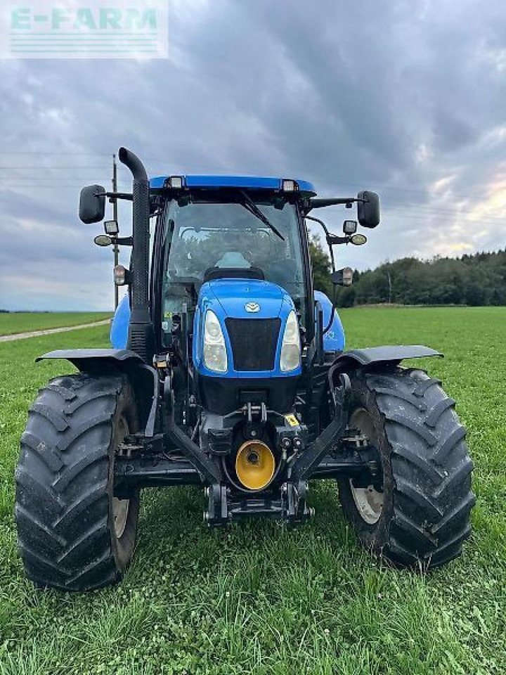 New Holland t6.140 auto command - Tracteur agricole: photos 4 New Holland t6.140 auto command - Tracteur agricole: photos 4