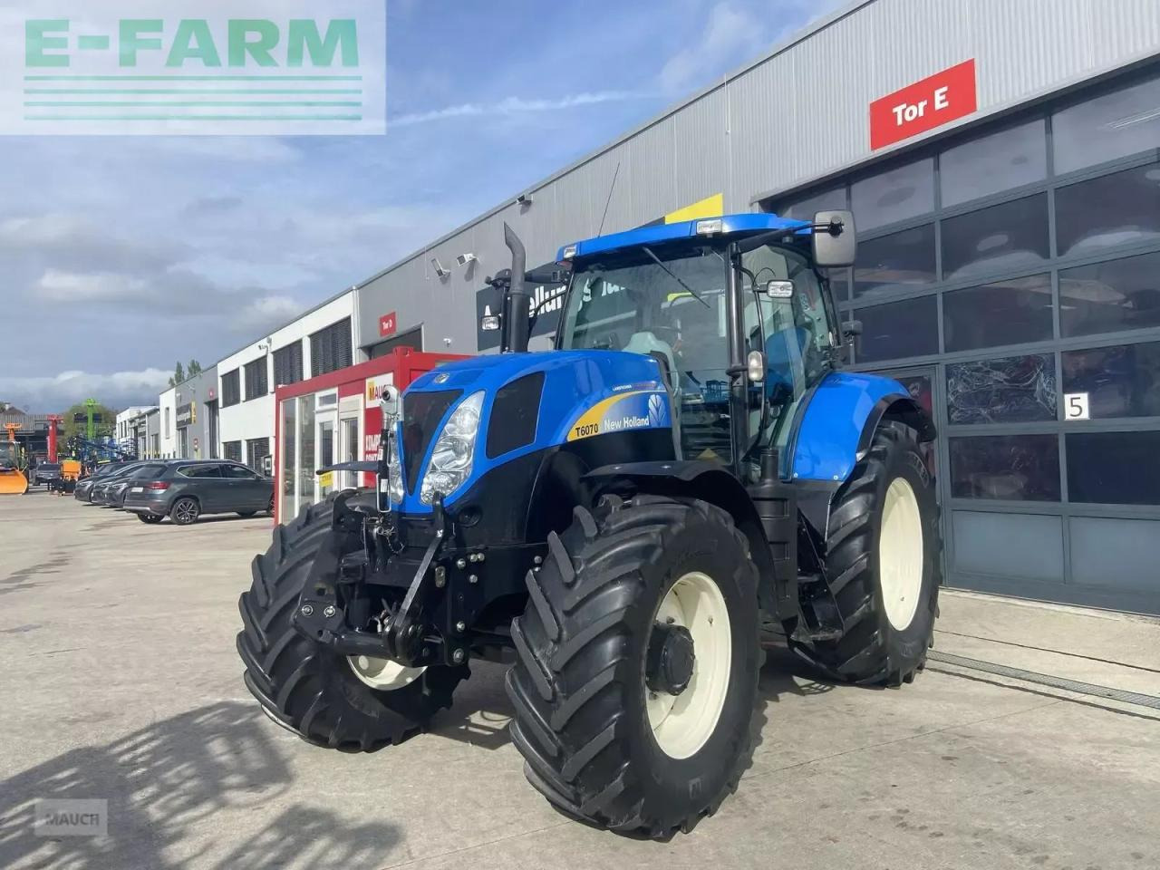 New Holland t6070 range & power command - Tracteur agricole: photos 1 New Holland t6070 range & power command - Tracteur agricole: photos 1
