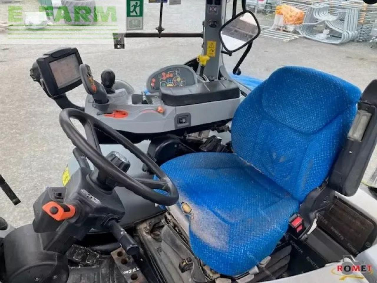 New Holland t7.200 autocomma - Tracteur agricole: photos 5 New Holland t7.200 autocomma - Tracteur agricole: photos 5