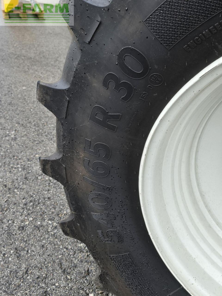 New Holland t7.210 auto command sidewinder ii (stage v) - Tracteur agricole: photos 3 New Holland t7.210 auto command sidewinder ii (stage v) - Tracteur agricole: photos 3