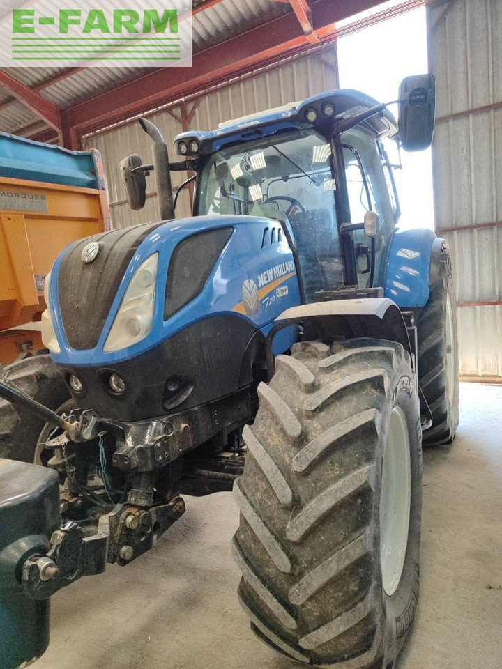 New Holland t7.210 pc classic - Tracteur agricole: photos 1 New Holland t7.210 pc classic - Tracteur agricole: photos 1