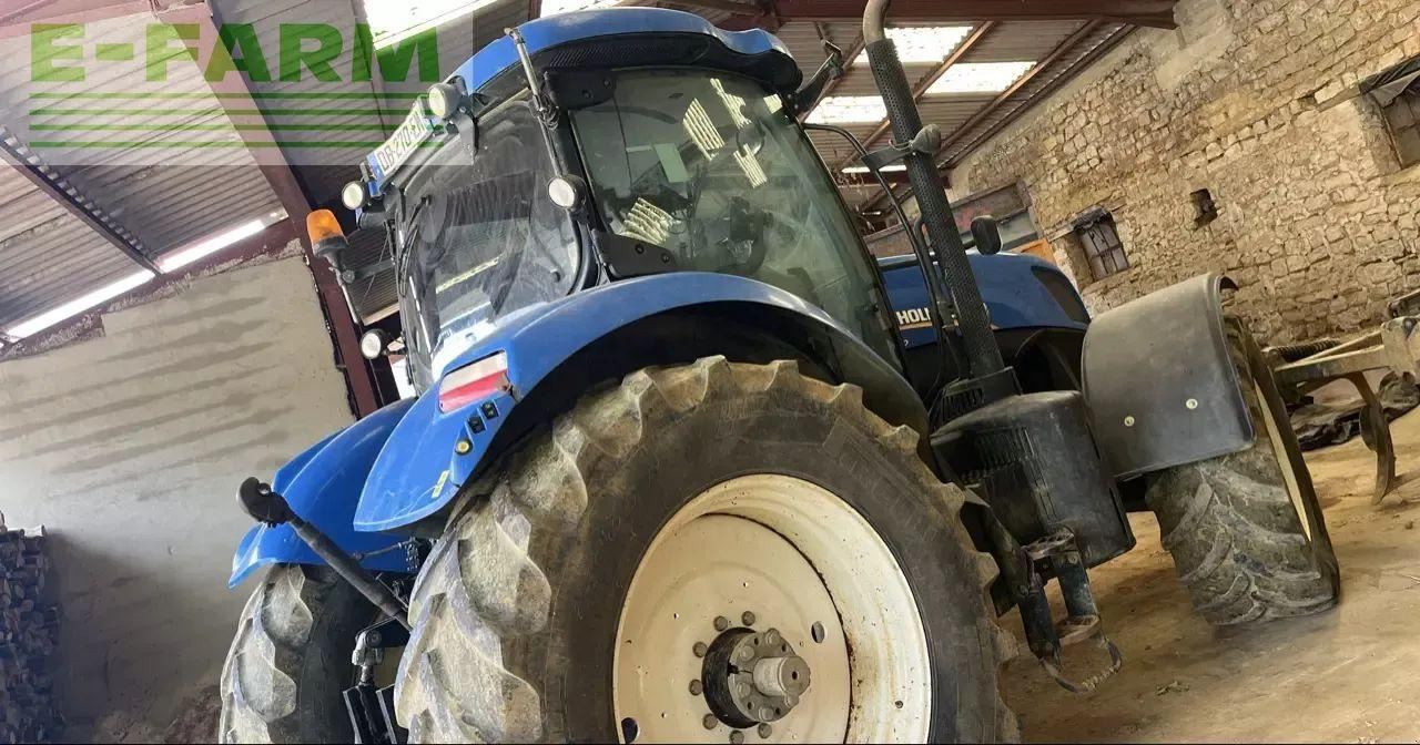 New Holland t7.220 sw - Tracteur agricole: photos 2 New Holland t7.220 sw - Tracteur agricole: photos 2
