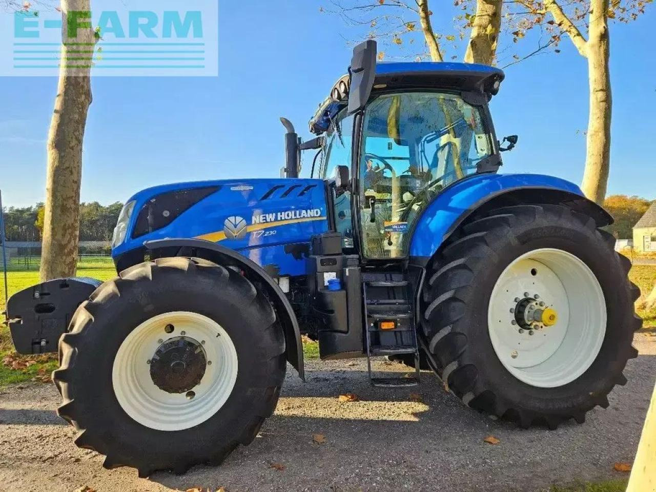 New Holland t7.230 ac auto command t7.225 t7.245 t7.260 t7.270 - Tracteur agricole: photos 1 New Holland t7.230 ac auto command t7.225 t7.245 t7.260 t7.270 - Tracteur agricole: photos 1