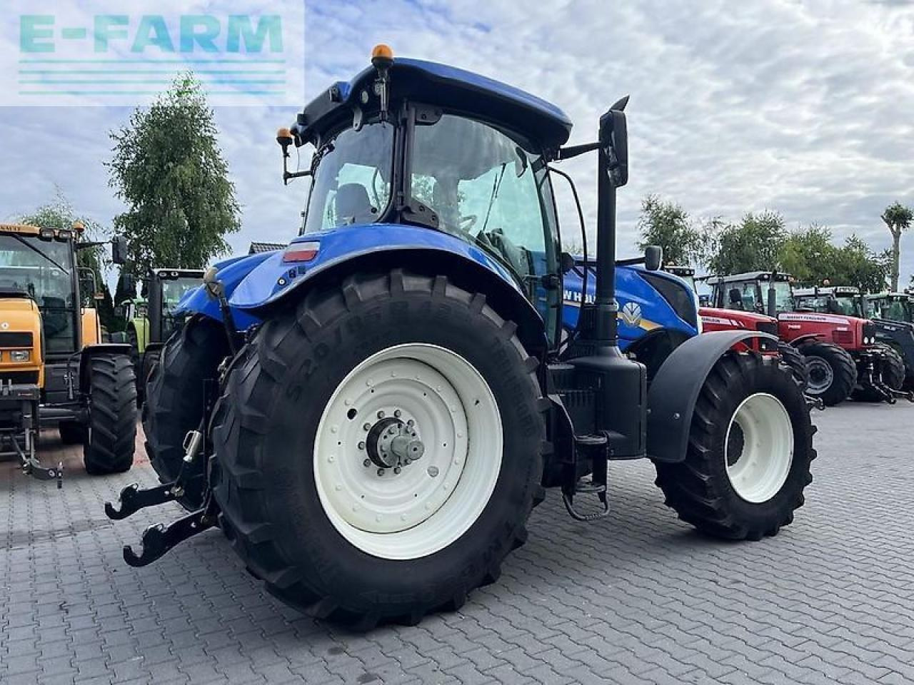 New Holland t7.230 power command - Tracteur agricole: photos 5 New Holland t7.230 power command - Tracteur agricole: photos 5