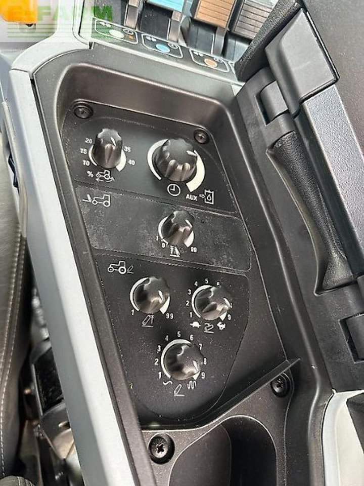 Tracteur agricole New Holland t7.270: photos 12 Tracteur agricole New Holland t7.270: photos 12