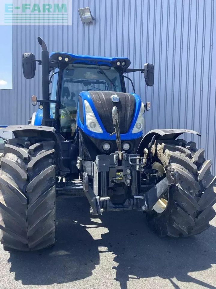 New Holland t7.270 auto command - Tracteur agricole: photos 4 New Holland t7.270 auto command - Tracteur agricole: photos 4