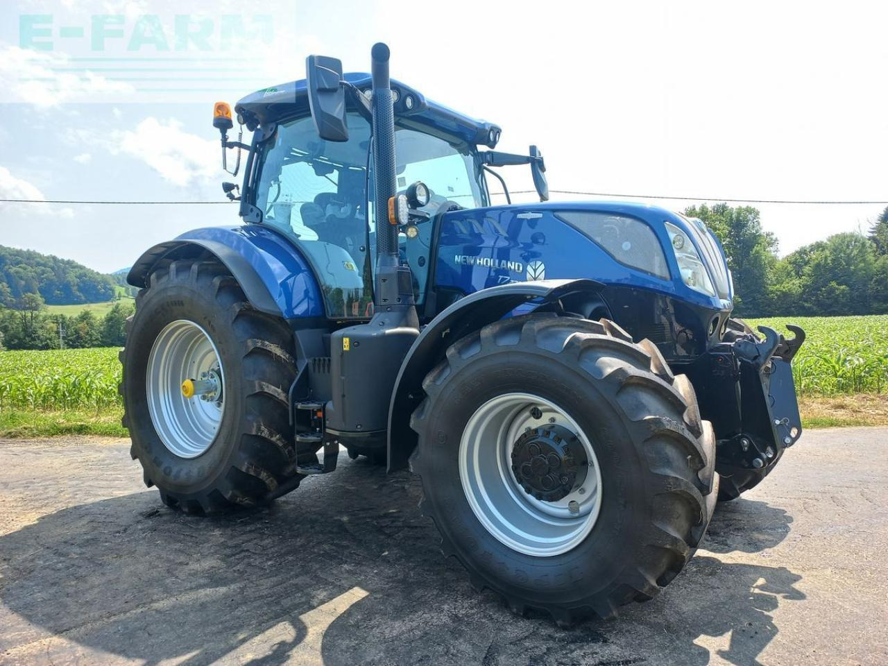 New Holland t7.270 auto command sidewinder ii (stage v) - Tracteur agricole: photos 3 New Holland t7.270 auto command sidewinder ii (stage v) - Tracteur agricole: photos 3