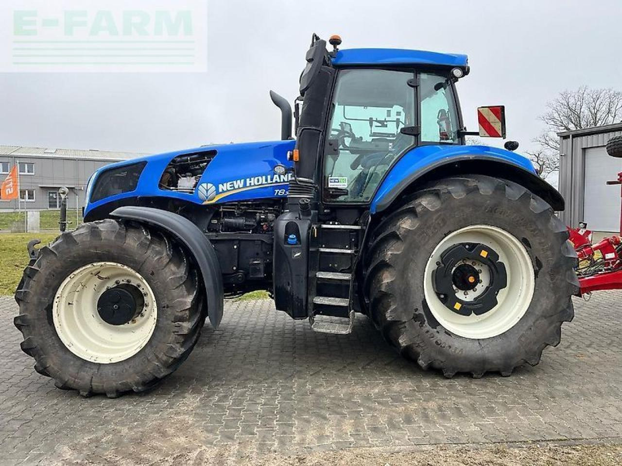 New Holland t8.380 - Tracteur agricole: photos 1 New Holland t8.380 - Tracteur agricole: photos 1