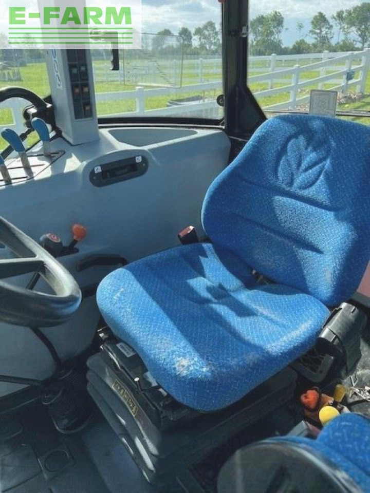 Tracteur agricole New Holland td5.115 med frontlift: photos 8