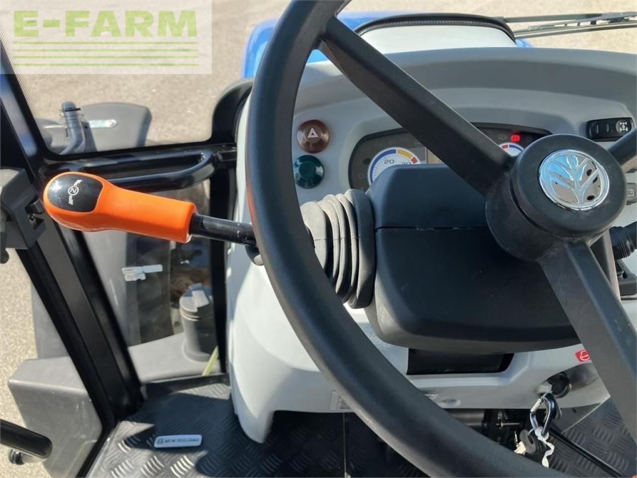 Tracteur agricole New Holland td5.85: photos 18