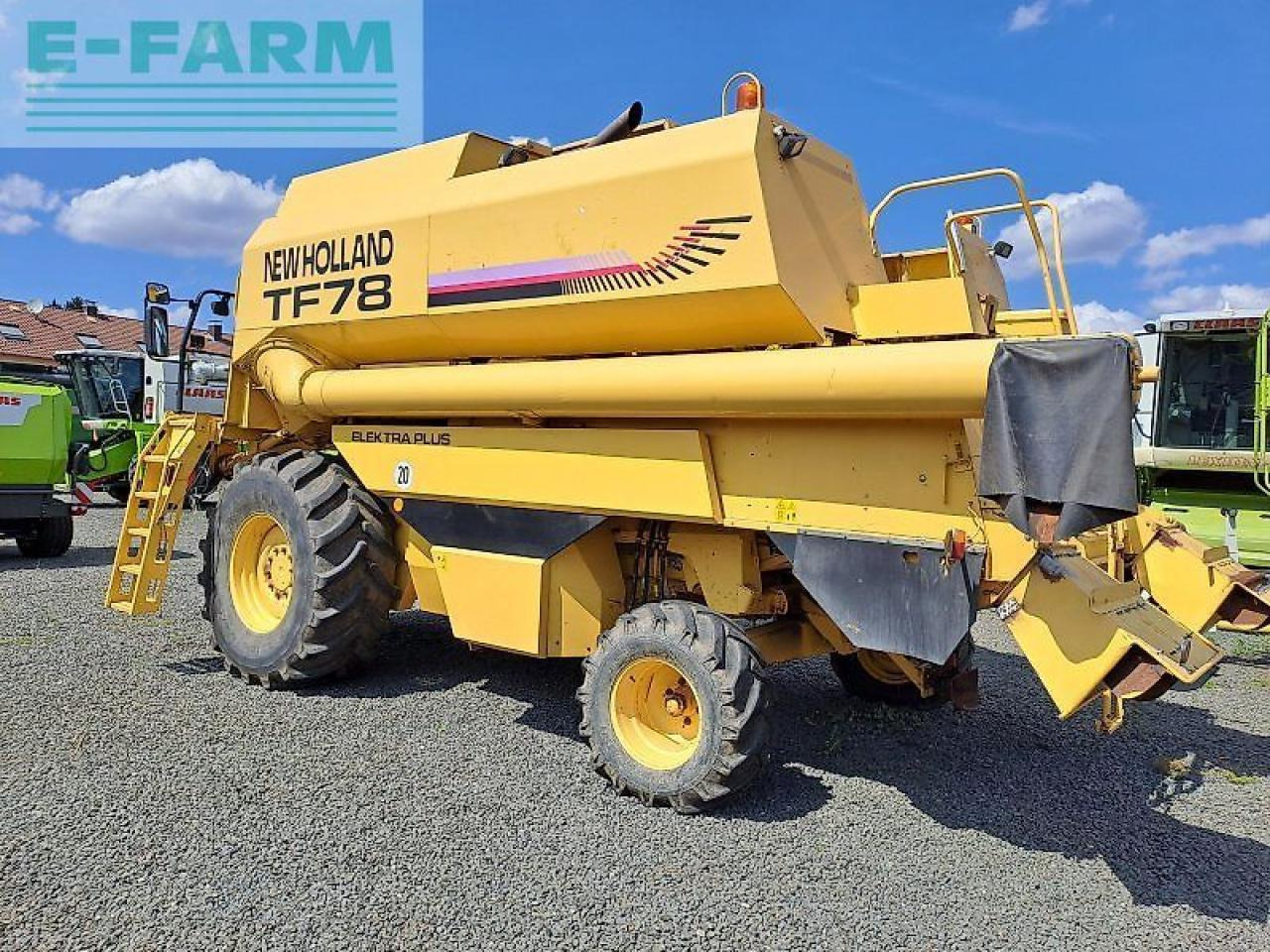 New Holland tf 78 - Moissonneuse-batteuse: photos 3 New Holland tf 78 - Moissonneuse-batteuse: photos 3