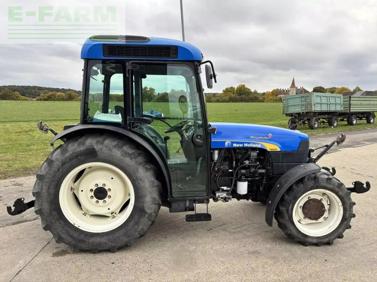 New Holland tn 85 fa dt supersteer - Tracteur agricole: photos 5 New Holland tn 85 fa dt supersteer - Tracteur agricole: photos 5