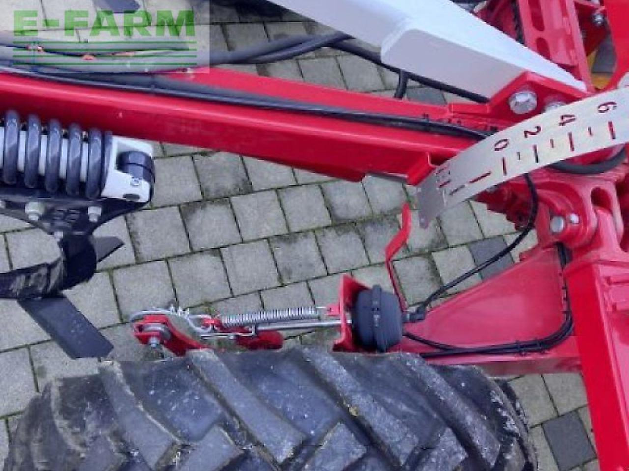 Pöttinger terria 4040 - Bineuse: photos 4 Pöttinger terria 4040 - Bineuse: photos 4