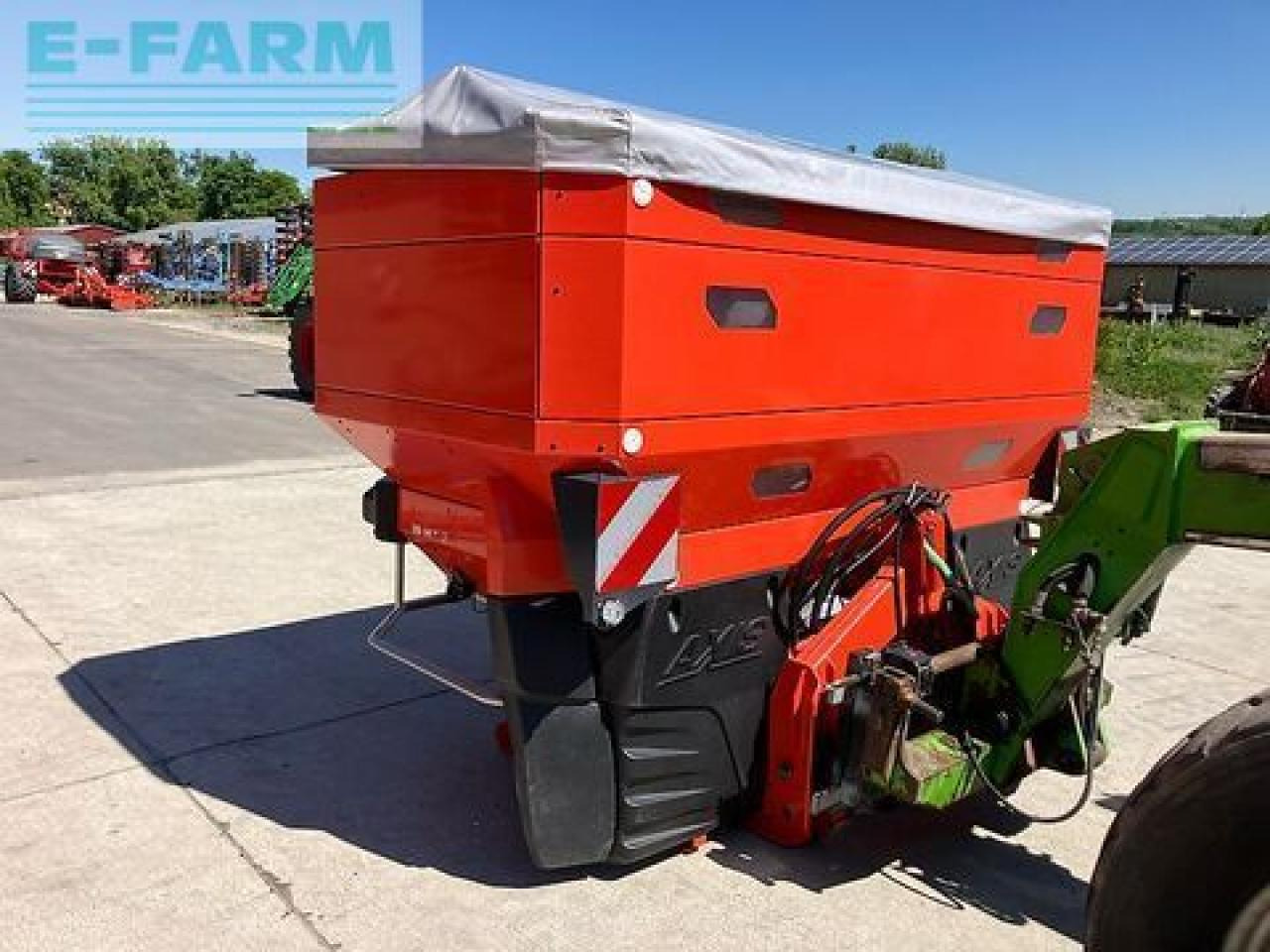 Rauch axis 50.2 emc+w *5200l behältervolumen* - Distributeur d'engrais: photos 2 Rauch axis 50.2 emc+w *5200l behältervolumen* - Distributeur d'engrais: photos 2